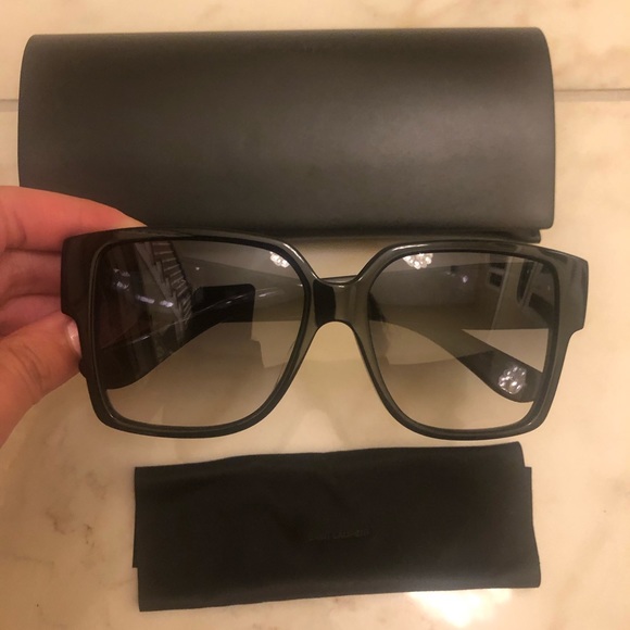 🔥NEW SHOW STOPPER YSL SUNGLASSES 🔥 - Picture 11 of 13